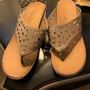 Sketcher luxe foam slide on sandal 8 medium